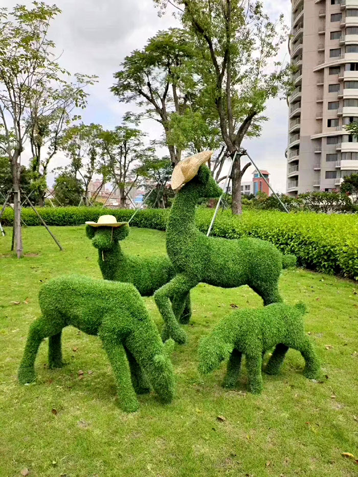 仿真动物绿雕、商业美陈雕塑